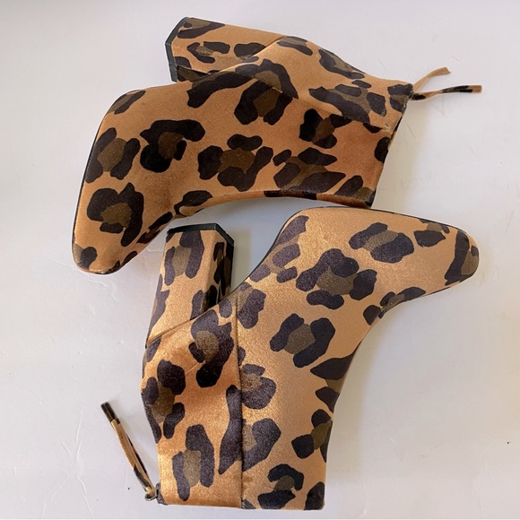 ASOS Elijah Leopard Print Velvet Ankle Boots Size 5 - Picture 6 of 10